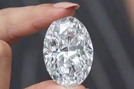 Apa Perbedaan Karakteristik Termal Antara Berlian Asli dan Palsu? Yuk, Simak Artikel ini!