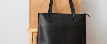 Tas Produksi Lokal, Kualitas Global: Pilihan Tepat untuk Gaya dan Fungsi