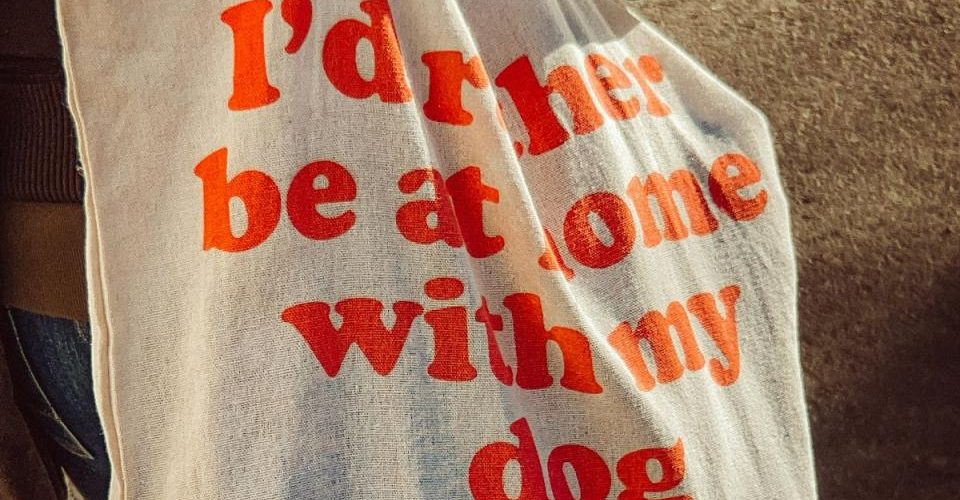 Produksi Tas Berstandar Tinggi – Pabrik Tas Surabaya Berpengalaman