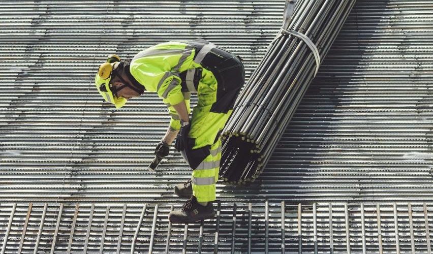Toko Besi untuk Proyek Rumah, Gudang, hingga Gedung Bertingkat!