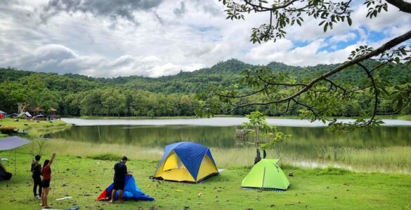 https://hilltopcamplembang.com/tempat-camping-di-lembang-bandung-murah/