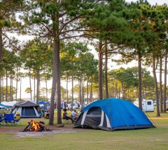 https://hilltopcamplembang.com/tempat-camping-di-lembang-bandung-murah/